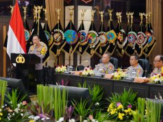 Polri Bangun 101 Jembatan di Pelosok Negeri, Kapolri: Anak-anak Tak Perlu Lagi Renang saat ke Sekolah