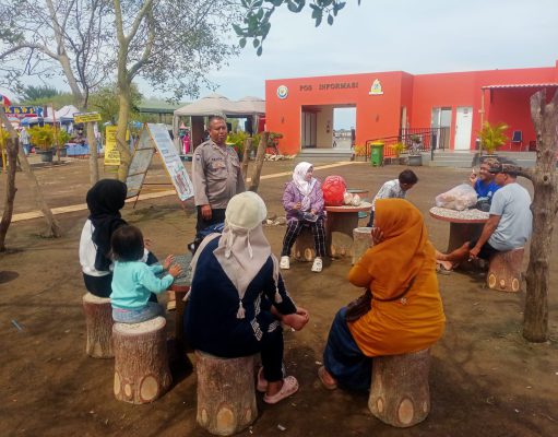 Ribuan Wisatawan Padati Bahari Kejawanan, Polisi Hadir Sejak Pagi Jaga Kenyamanan Libur Awal Tahun