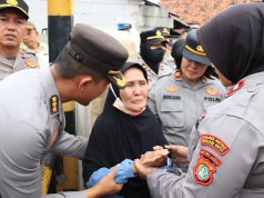 Polres Metro Bekasi Kota Kedepankan Sisi Humanis, Hadirkan Layanan Kesehatan Gratis saat Eksekusi Lahan di Pekayon