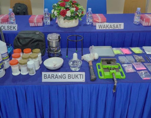 Polsek Samarinda Seberang Bongkar Kasus Narkotika, Ungkap Peredaran Pil Ekstasi dan Alat Produksi