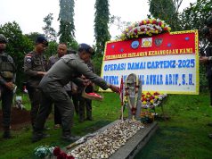 Ziarah Penuh Khidmat, Resimen III Pasukan Pelopor Kenang Gugurnya Personel Satgas Damai Cartenz