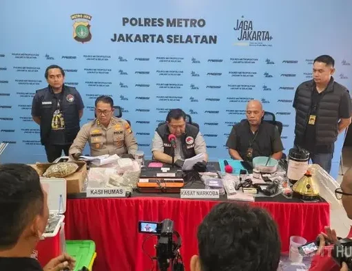 Konten Kreator AW Ditangkap Satres Narkoba Polres Jaksel, Tanam Ganja Dalam Rumah