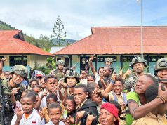 Satgas Ops Damai Cartenz 2026 Latih Disiplin dan Karakter Siswa SD Dondobaga di Mulia