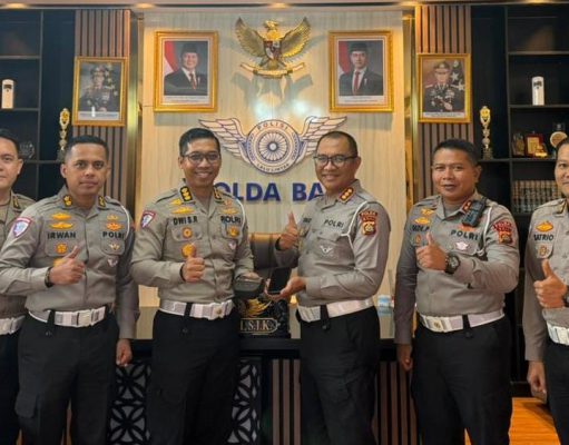 Korlantas Polri Distribusikan ETLE Mobile Handheld di Polda Bali