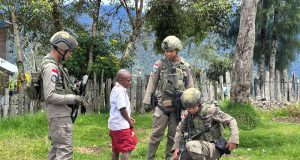 Langkah Sunyi di Tengah Sunyi Papua, Polisi Hadir Untuk Mengobati