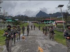 Damai di Hari Ibadah: Kehadiran Satgas Damai Cartenz Bikin Warga Sinak Beribadah Lebih Tenang