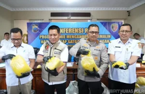 Polisi Sita Satu Ton Barang Bukti Produksi Mi Basah Mengandung Formalin di Boyolali