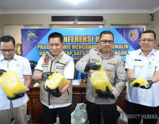Polisi Sita Satu Ton Barang Bukti Produksi Mi Basah Mengandung Formalin di Boyolali