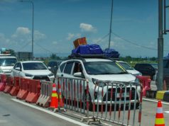 Pemudik: Pak Polisi, I Love You! Pemudik Apresiasi One Way Nasional di Jalur Tol Trans Jawa