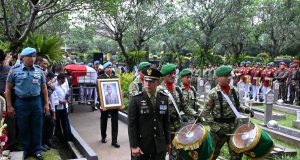 Pengabdian Panjang Almarhum Jenderal TNI (Purn.) Try Sutrisno untuk Bangsa dan Negara