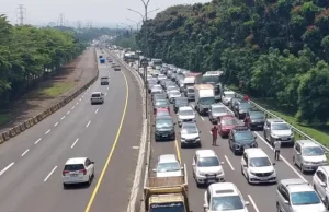 Libur Paskah: Kawasan Puncak Bogor Padat, Polisi Berlakukan Rekayasa One Way Secara Situasional