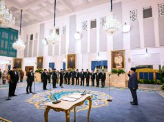 Presiden Prabowo Lantik Hanif Faisol Nurofiq, Mohammad Jumhur Hidayat, dan Hasan Nasbi