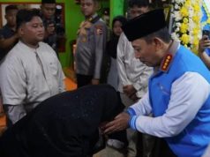Kapolri Takziah ke Rumah Duka Korban Penyiraman Air Keras di Tambun Bekasi