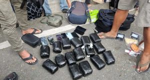 6 Terduga Kurir Narkotika di Bandara Mutiara Diamankan Polda Sulteng