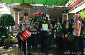 Gugur Dalam Tugas, Kapolda Hadiri Upacara Pemakaman Bripka Anumerta Arya Supena