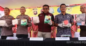 Polda Kalbar Gagalkan Peredaran Narkoba Miliaran Rupiah dan 32 Tersangka Diamankan