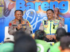 Polri Salurkan Bansos untuk 550 Ojol di Tugu Proklamasi Jakarta