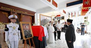 Presiden Prabowo Beri Penghormatan Terakhir kepada Almarhum Jenderal TNI (Purn) Ryamizard Ryacudu