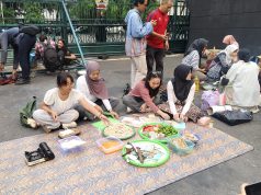 Polisi Kawal Kebebasan Berpendapat Secara Humanis pada Aksi Kritik Program MBG di Depan DPRD Jateng