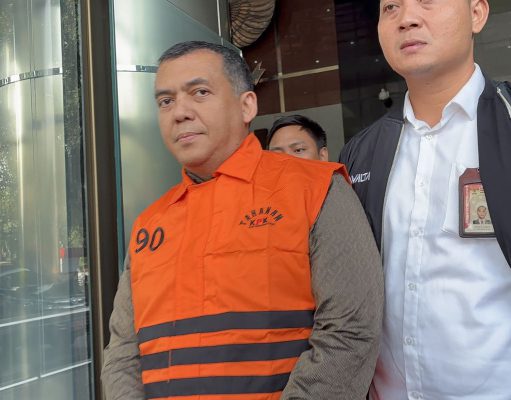 Silmy Karim Menyerahkan Diri Ke KPK