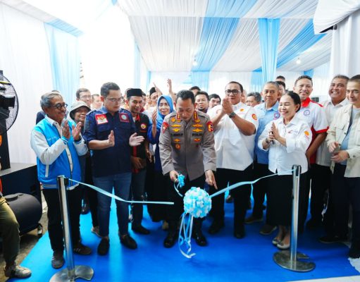 Kapolri Meresmikan Sekretariat Bersama Koalisi Besar Perjuangan Buruh Indonesia