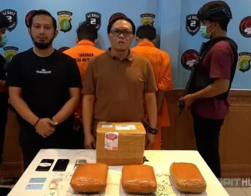 Lewat Under Cover By, Polisi Berhasil Bekuk 2 Pengedar 3 Kg Ganja di Tangerang