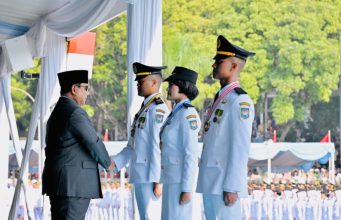 Presiden Prabowo Lantik 1.204 Pamong Praja Muda IPDN