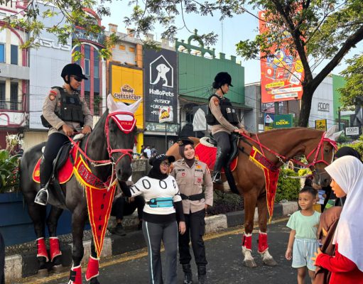 Patroli Berkuda Baharkam Polri Hadirkan Rasa Aman yang Humanis di CFD Margonda