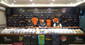 Polda Metro Ungkap Peredaran Etomide Jaringan Internasional Sebanyak 8.698 Catridge