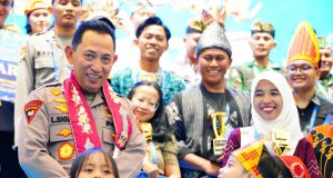 Kapolri Beri Ruang Anak untuk Berkarya Dari Dongeng hingga Cita-Cita