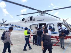 Lansia Korban Reruntuhan dan Ibu Hamil Warga Palue di Evakuasi Polisi Lewat Udara