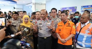 Kapolda Jatim Sampaikan Duka atas Kecelakaan Kapal Laut di Perairan Sumenep, Pencarian Korban Hilang Terus Dilakukan