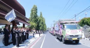 Puluhan Truk Bantuan Polri Bergerak Menuju Korban Gempa Flores