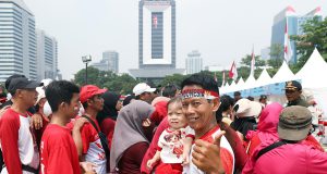Ribuan Warga Nikmati Kemeriahan HUT Kemerdekaan RI di Kawasan Monas