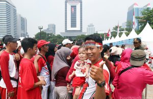 Ribuan Warga Nikmati Kemeriahan HUT Kemerdekaan RI di Kawasan Monas