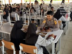 71 Taruni Akpol Perkuat Pembentukan Karakter Siswa Sekolah Rakyat