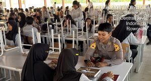 71 Taruni Akpol Perkuat Pembentukan Karakter Siswa Sekolah Rakyat