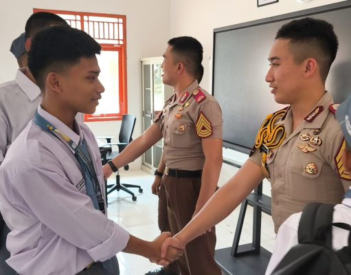 372 Taruna Akpol Bersama Taruna Akademi TNI Dampingi Siswa di 73 Sekolah Rakyat