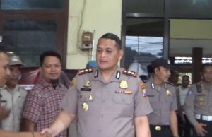 Kapolres Bondowoso Kawal Langsung Evakuasi 2 Korban MD Gunung Piramid pada Medan Ekstrem