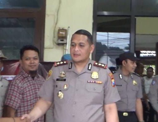 Kapolres Bondowoso Kawal Langsung Evakuasi 2 Korban MD Gunung Piramid pada Medan Ekstrem