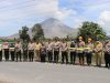 Gunung Sinabung Berstatus Siaga, 176 Personel Polri Dikerahkan untuk Layani dan Lindungi Masyarakat