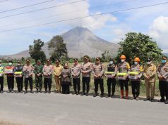 Gunung Sinabung Berstatus Siaga, 176 Personel Polri Dikerahkan untuk Layani dan Lindungi Masyarakat