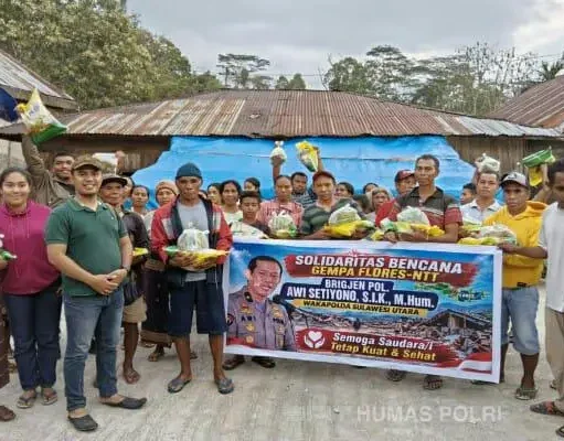Wakapolda Sulut Salurkan 500 Paket Bantuan untuk Warga Terdampak Gempa Flores