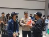 Polresta Bandara Soetta Sapa Penumpang di Terminal 2, Bagikan Snack dan Minuman