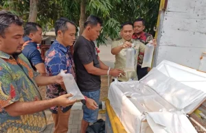 Polda Banten Gagalkan Pengiriman 150 Ribu Benih Lobster, 149.880 Ekor Dilepasliarkan | #ReserseBekerja