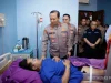 Kapolda Metro Jaya Besuk Tiga Polisi yang Cedera Saat Bertugas di RS Polri