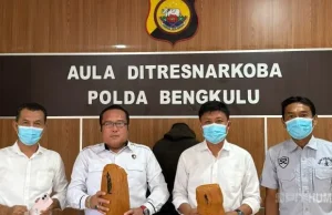 Polda Bengkulu Amankan 2 Kg Ganja dan Seorang Pria