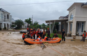 Ratusan Warga Terdampak Banjir Berhasil Dievakuasi, Ratusan Personel Brimob Dikerahkan