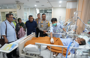 Polisi Jenguk Korban Kecelakaan Ojol di Blok M, Pastikan Penanganan Medis hingga Sembuh