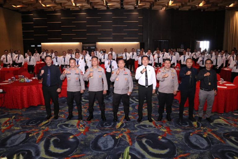 214864e1f28b40a09eb3652958715c2df5771a5e5a4b9e7e659a697c833af9a1.0